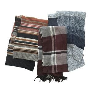 Lot of 3 scarves 🧣 different colors and patterns